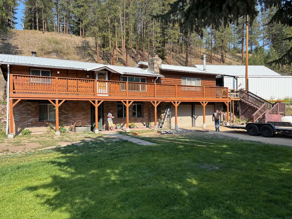 Alternate view of custom deck construction by Handy's Construction LLC